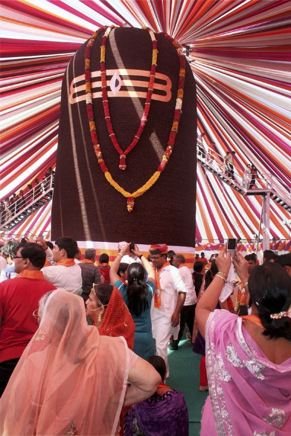 2 million Rudraksha seeds in Surat.