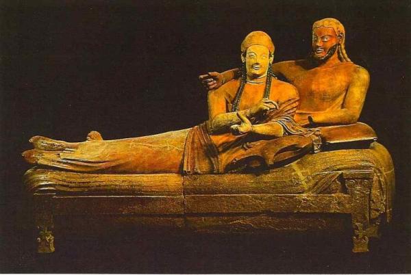 etruscanbed-11.8493139_std