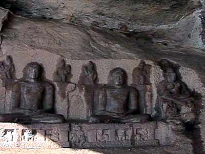 jain_cave_3vallimalai