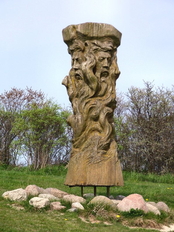 Svetovid-Statue-Ruyan-Island-