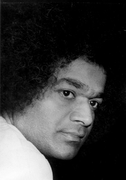 indian-guru-sathya-sai-baba