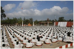 2011-01jan-03-nithyananda-photo-1 1008 linga