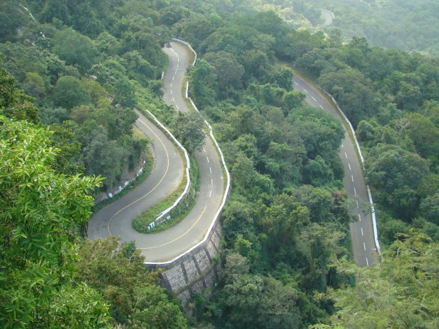 Valparai_GhatRoad