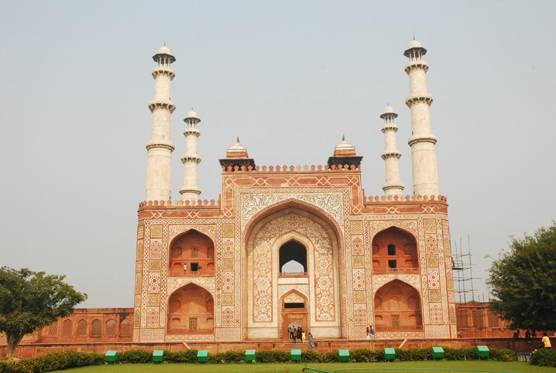samadhi of akbar