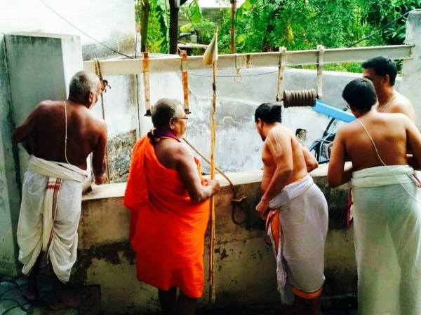 WELL IN SALEM, AZAKIYA SINGAR