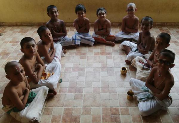 little vedic pundits