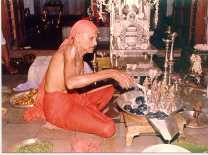 sripadarajamatha_saligramas